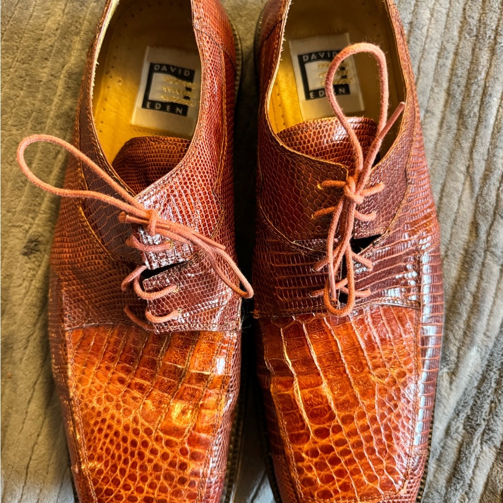 David Eden Men's Textured Leather Oxfords in Rich Brown